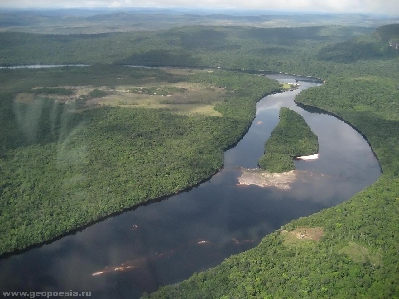 Реки и озера венесуэлы. Карони река в Венесуэле. Венесуэла река Ориноко. Дельта Ориноко Венесуэла. Карони (река).