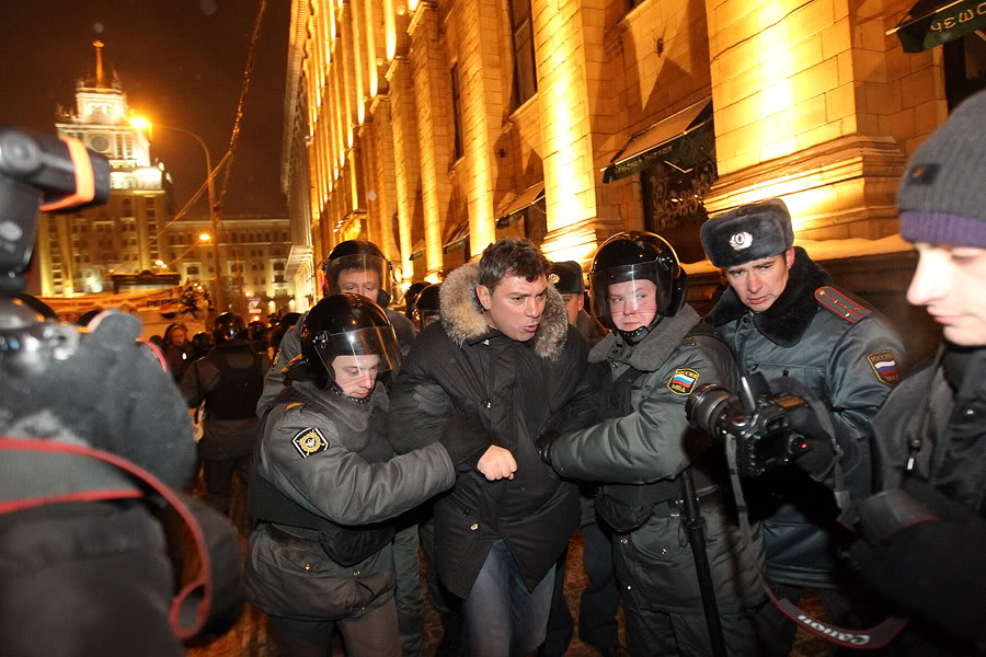 8 декабря 2011. Болотная Немцов 2011. Немцов и Евромайдан. Немцов на Майдане 2004.