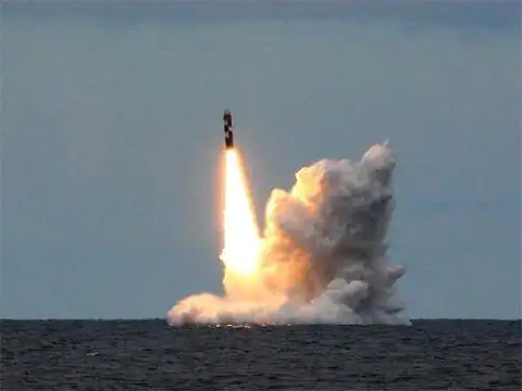 Межконтинентальная ракета морского базирования Булава