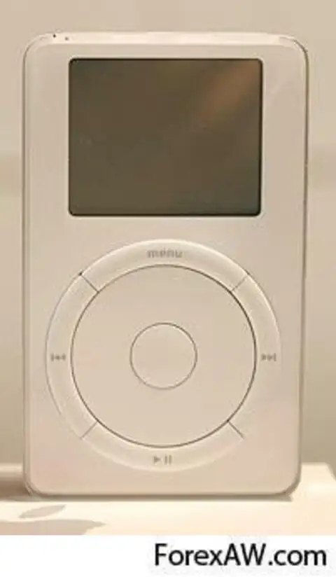 76. iPod первого поколения (2001)