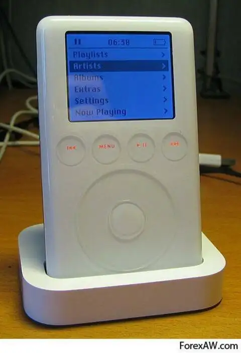 77. iPod третьего поколения (2003)